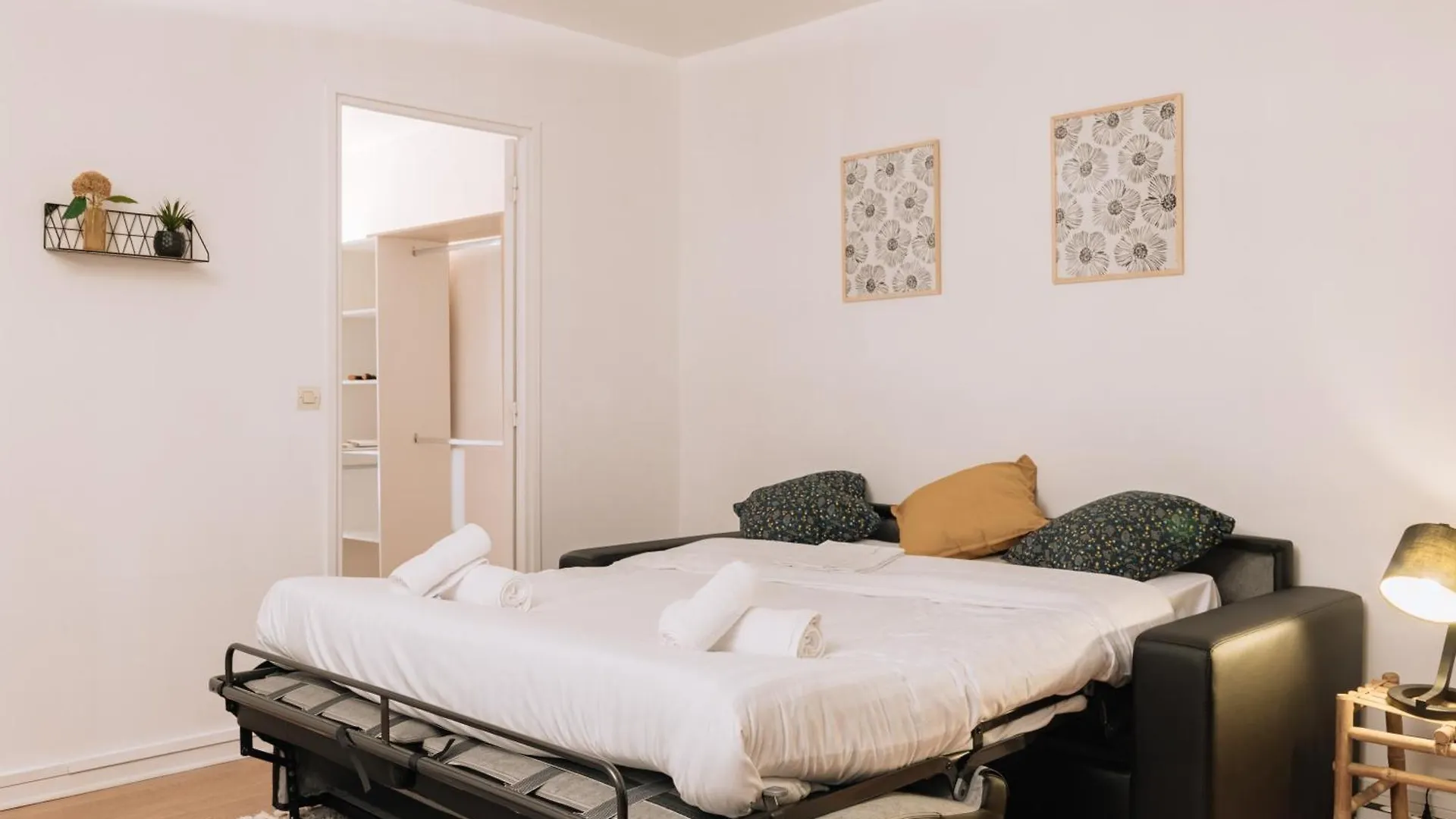 Contemporary 1bd Saint Lazare! *